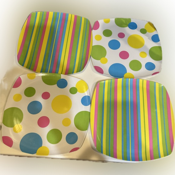 VTG PASTEL STRIPED SPOTED LIGHT MELAMINE 9.5” 4 PLATES EASTER DORM PARTY PICNIC - Picture 13 of 14